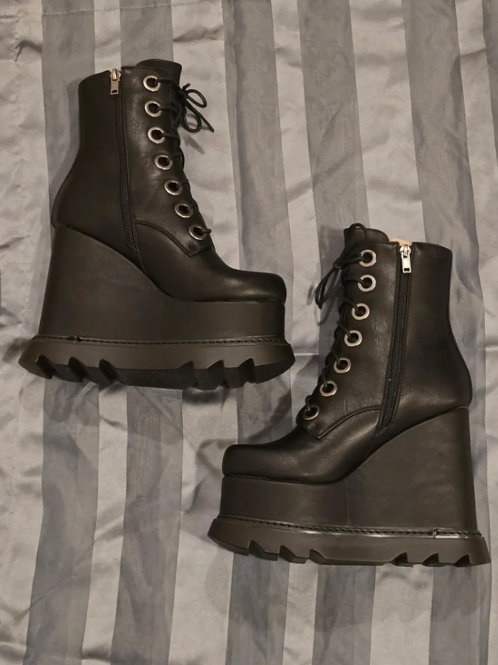 Lamoda black platform